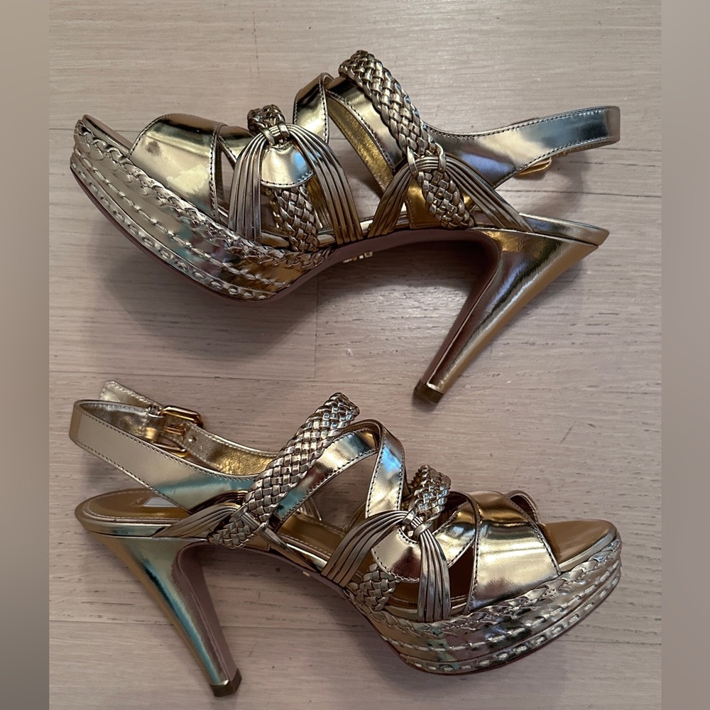 Prada Gold Metallic Woven all leather Platform Sandals 38 1/2 (Mint Condition) - Picture 8 of 15
